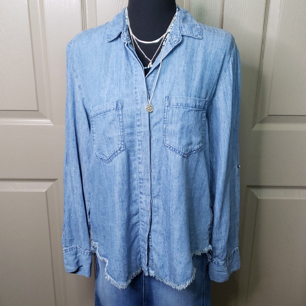 Velvet Heart Light Blue Denim Button-Down Shirt